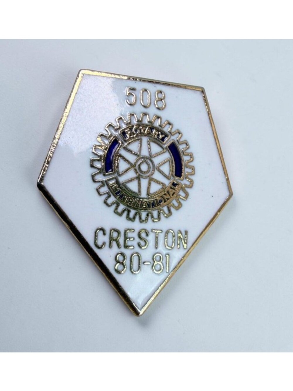 Vintage Rotary International Club Lapel Pin Creston 508 Tie Tack 1980-81